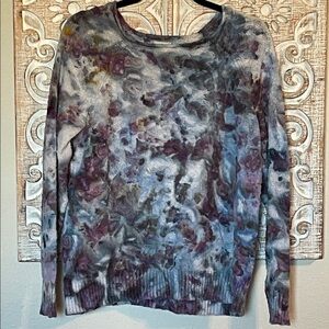L.L. Bean Abstract Pattern Crew Neck Sweater
